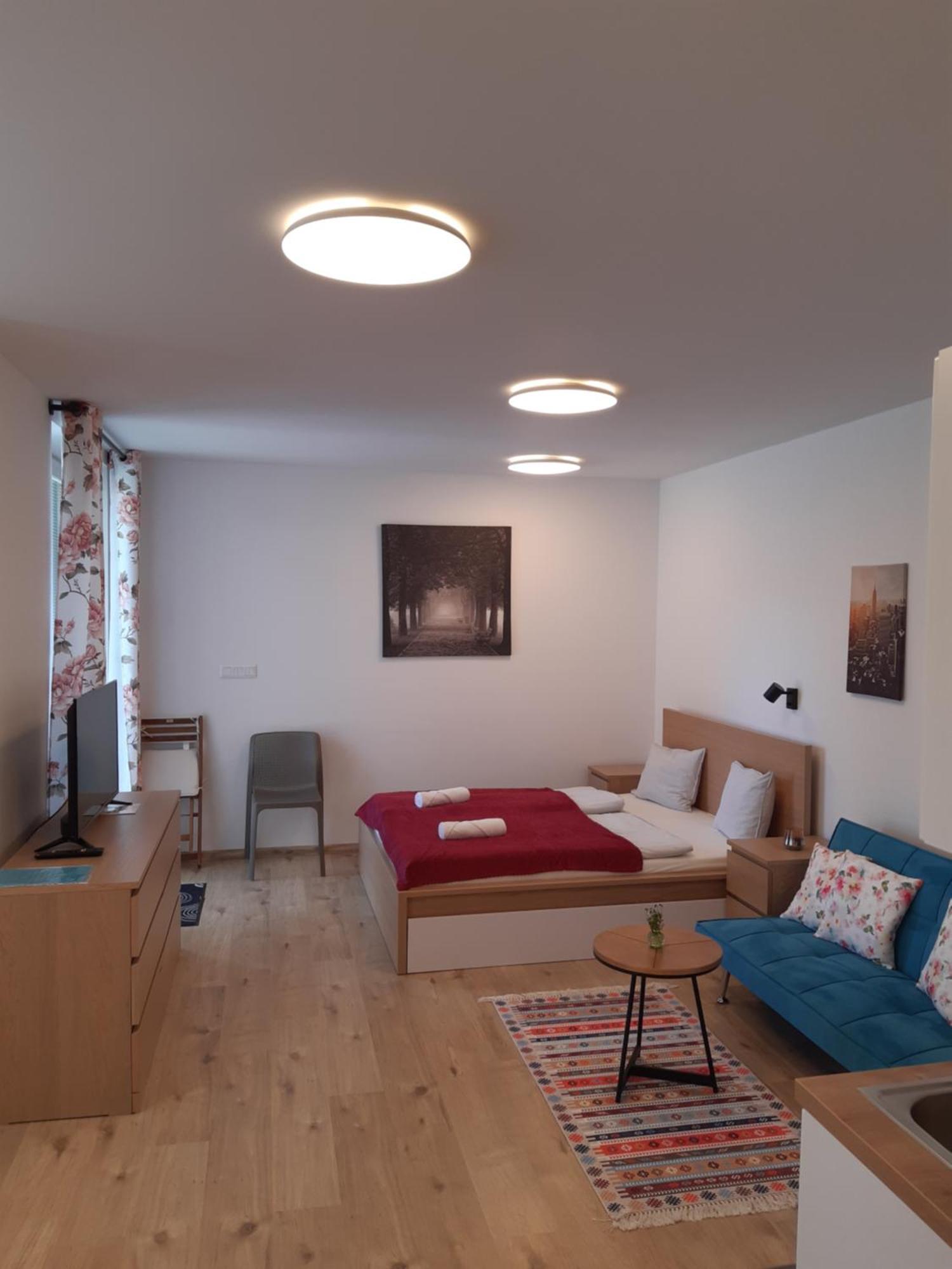 105 Apartment *